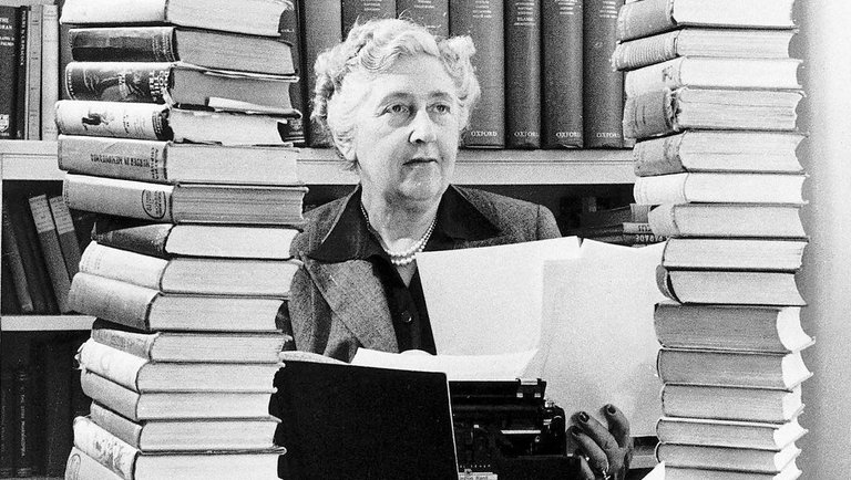 2c2951f9fc2ec5ab23a0bde915c918ef-connaissez-vous-bien-agatha-christie-quiz.jpg