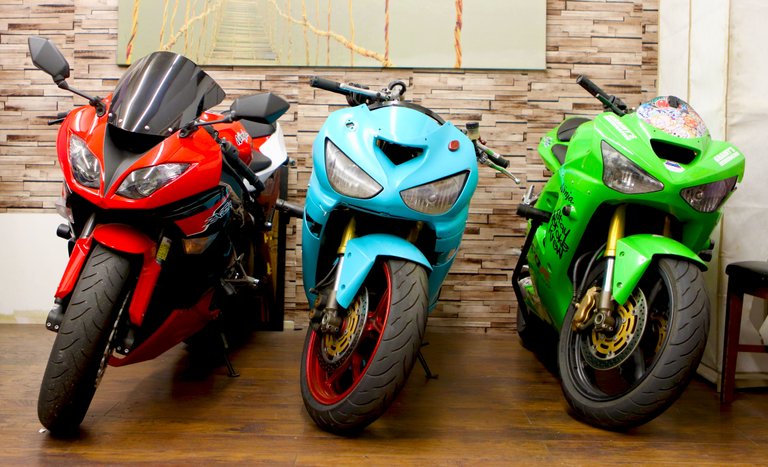 sportbiketrio.jpg