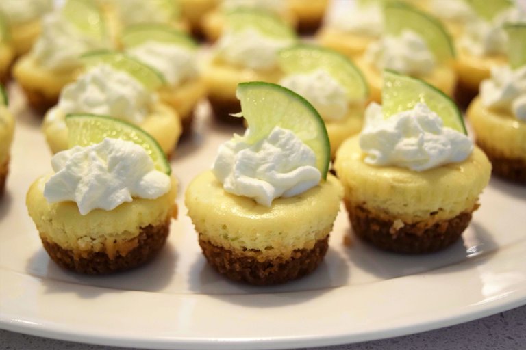 mini lime cheesecakes_a_small.jpg