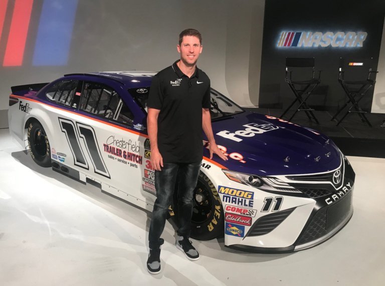 Denny-Hamlin-2018-Darlington-Raceway-throwback-paint-scheme-768x572.jpg