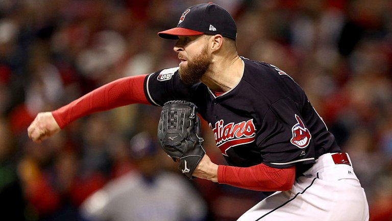 corey-kluber-wsg1-102516-getty-ftrjpg_gf81cxgdh7aa1r7ab31eykyvh.jpg