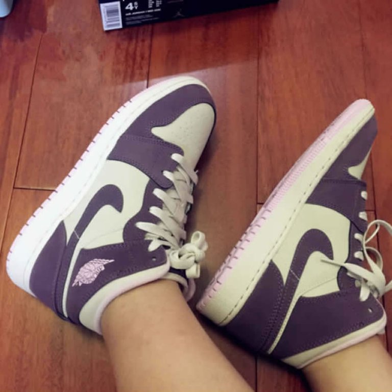 air-jordan-1-mid-gs-pro-purple-desert-sand-shoes-for-women-555112-500-on-feet-(1).jpg