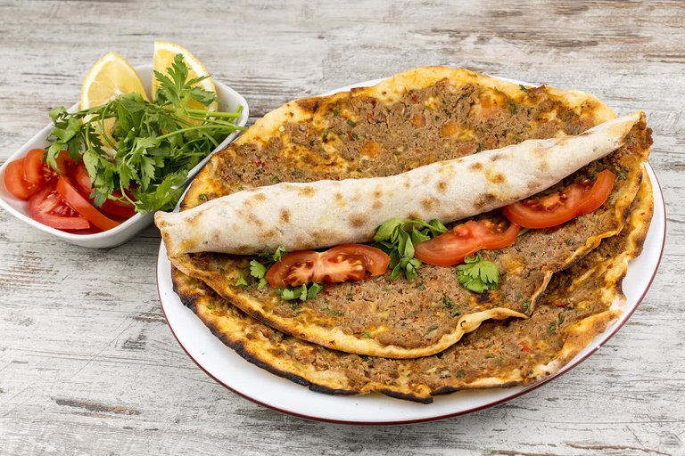 lahmacun-2.jpg