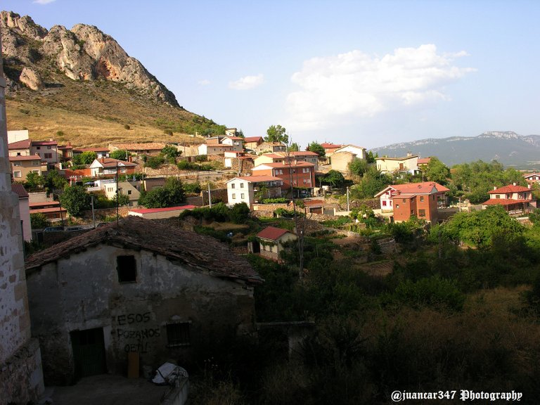 Poza de la Sal, Burgos: the town of Félix Rodríguez de la Fuente