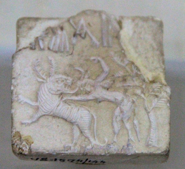 Harappa_Indus_Valley_seal_with_fighting_scene.jpg