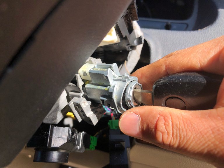 DIY Fixing a sticking ignition cylinder on my Honda Odyssey 2004