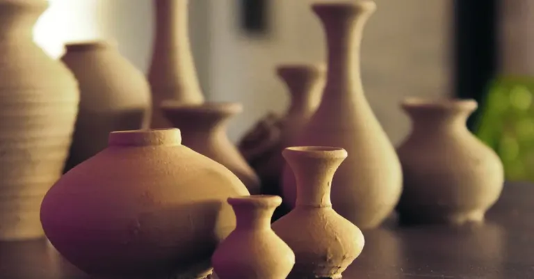10028-jars-of-clay-pottery-many-shapes-sizes-unspla.webp