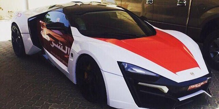 0647541lykan-hypersport-polisi780x390.jpg