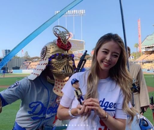 Dodgers' Ryu Hyun-jin dates broadcaster Bae Ji-hyun