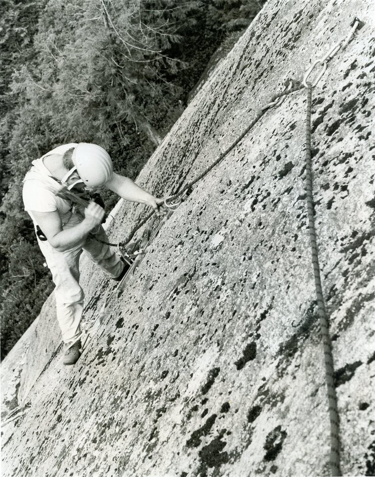 Snow Creek Wall - aid climbing.jpg