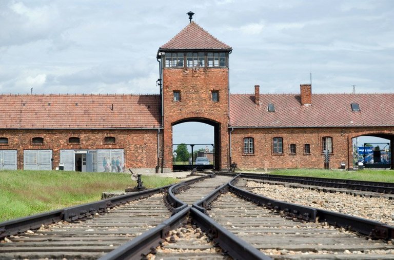 campo-concentracion-auschwitz-birkenau.jpg