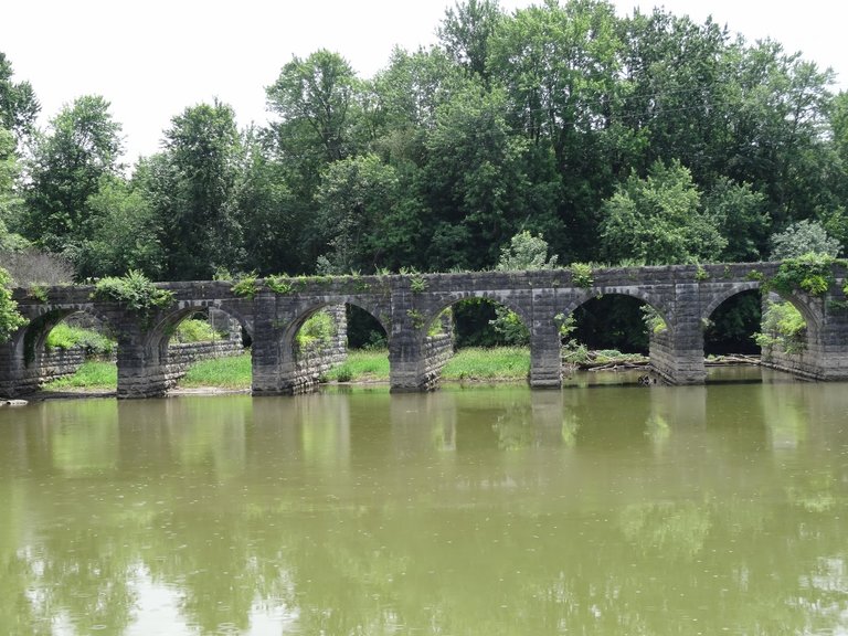 Erie Canal Aqueduct, New York State.jpg