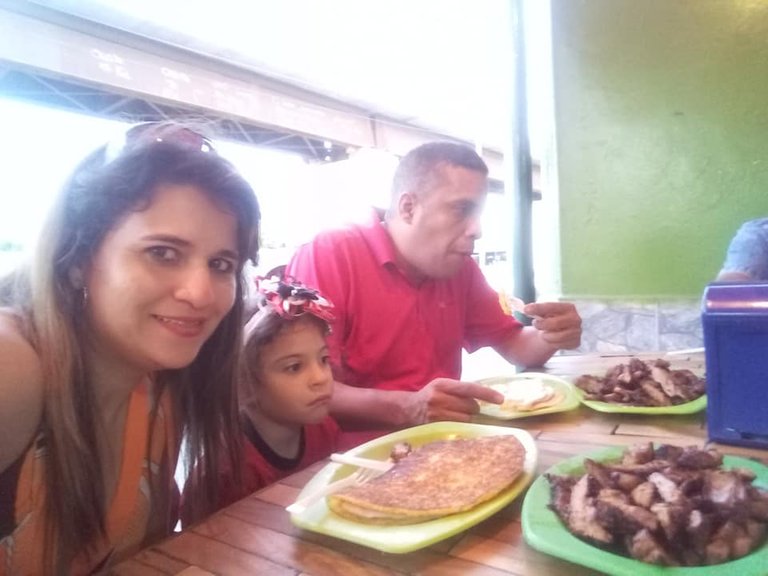 ALMORZANDO EN EL GORDO DE ARAGUA NOV 2018.jpg