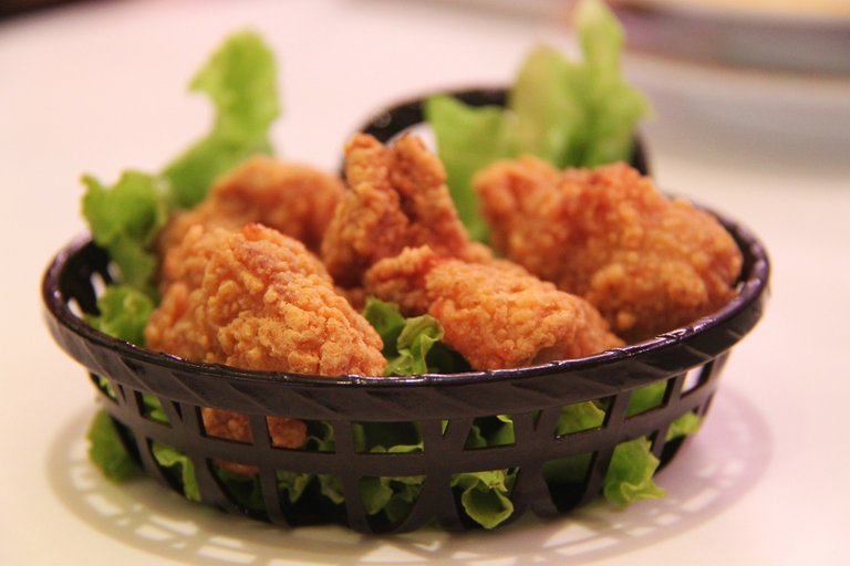 fried-chicken-250863_1920.jpg