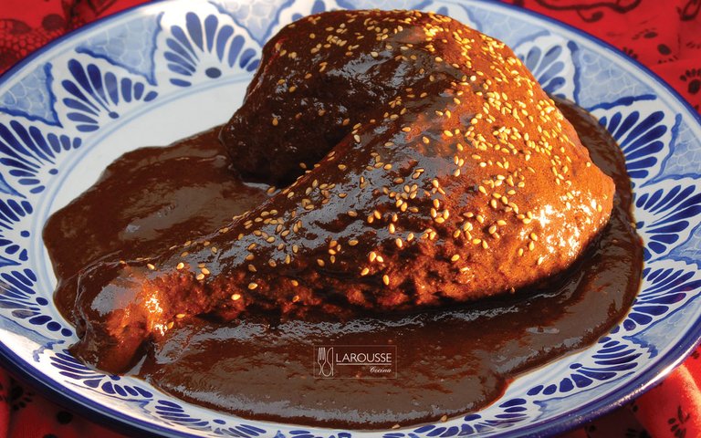 mole-poblano-001-larousse-cocina_0.jpg