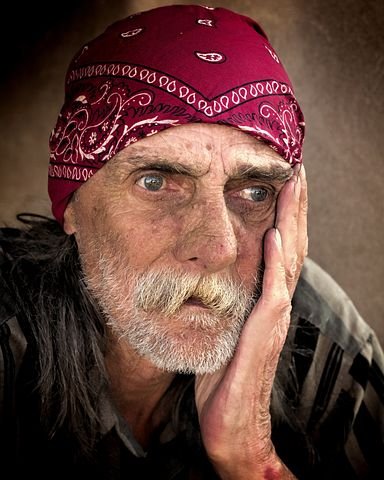 homeless-845711__480.jpg