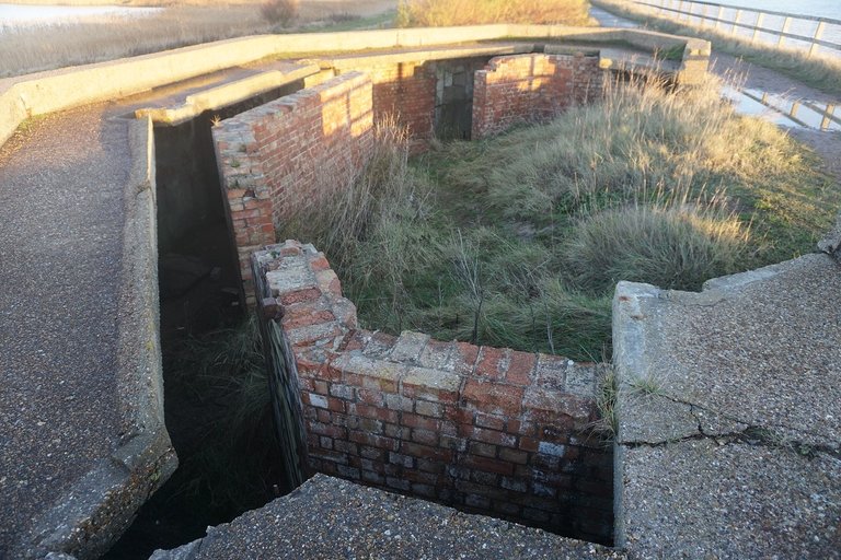 Bawdsy Defences (2).JPG