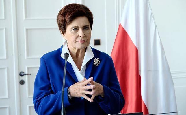 12475110-ewa-kasprzyk-jako-beata-szydlo.jpg