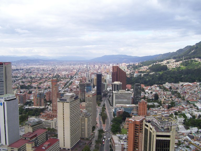 bogota-221345_1920.jpg