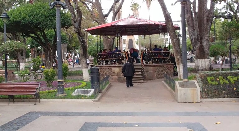 plaza.jpg