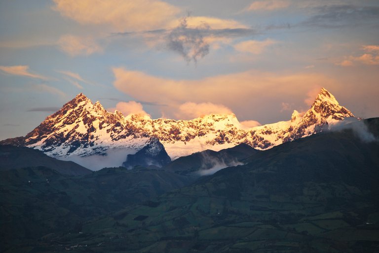 Volcán_El_Altar_-_Riobamba_Ecuador.jpg