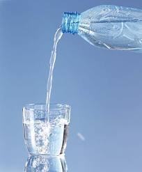 kies-voor-plat-water-en-geen-spuitwater_1.jpg