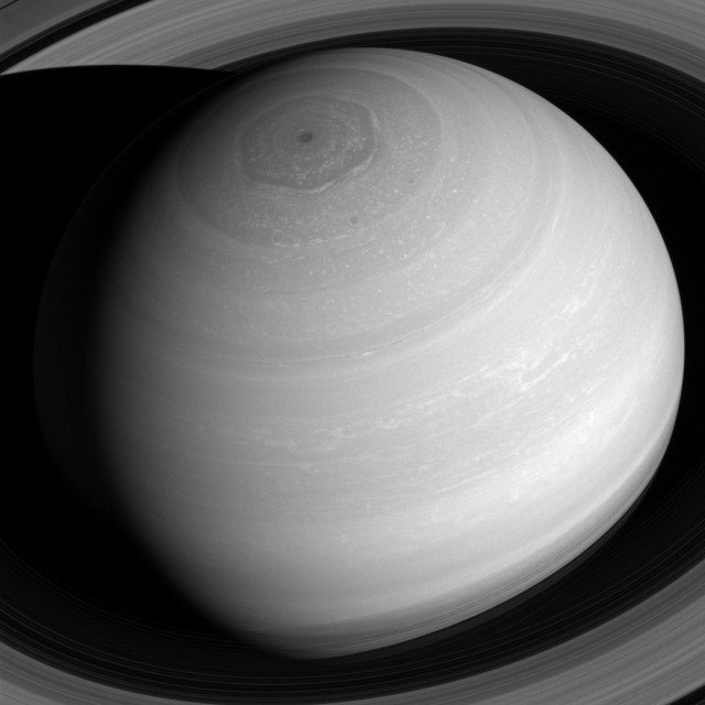 Saturn Hexagon 4 05202017.jpg