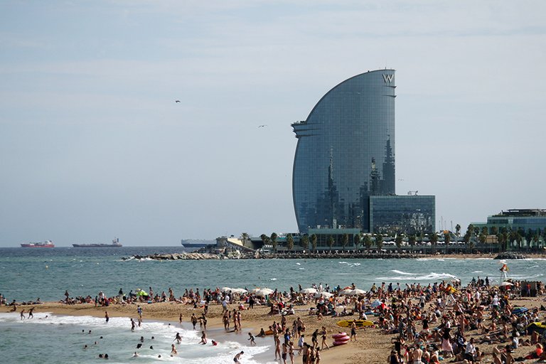 Barceloneta_Beach_n001_s.jpg