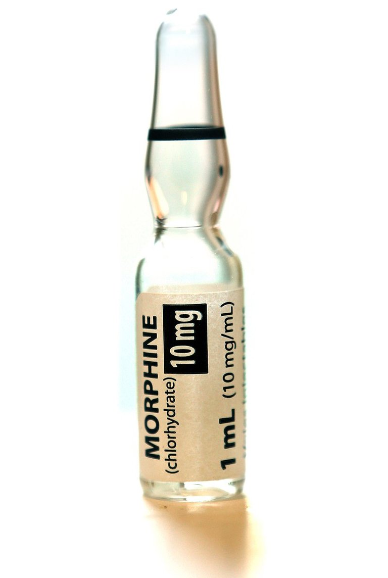 800px-Morphine_1mL_Vial.jpg