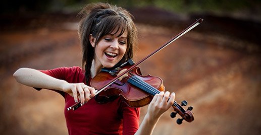 Lindsey_Stirling-1300688-517x268.jpg