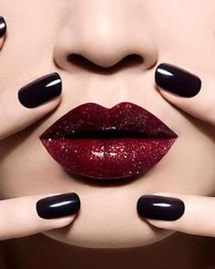 f576a6051a8df29e5f8af1a369a07139--dark-nails-perfect-lips.jpg