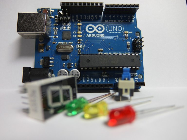 arduino-631977_1280.jpg