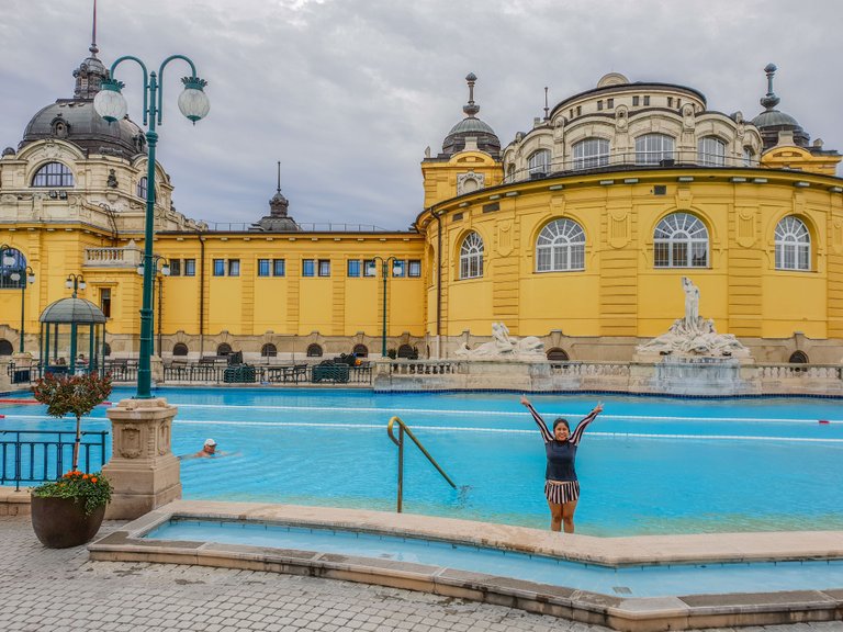 most_beautiful_thermal_bath_budapest (7).jpg