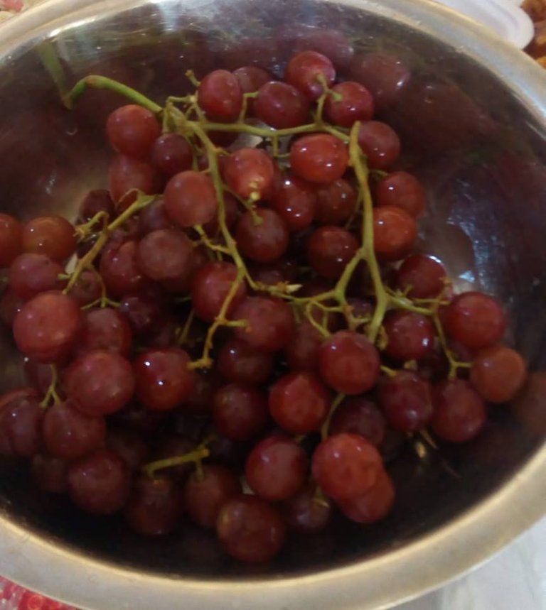 grapes.jpg