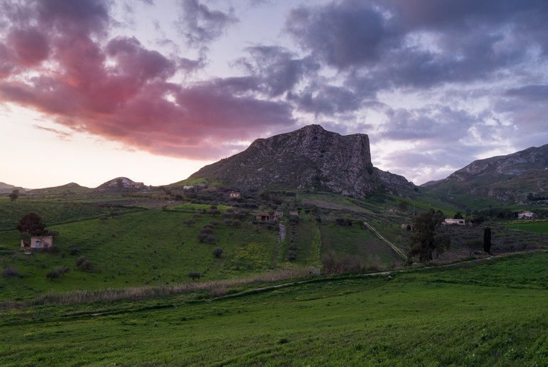 Raffadali's Hills Sunset 02 HDR.jpg