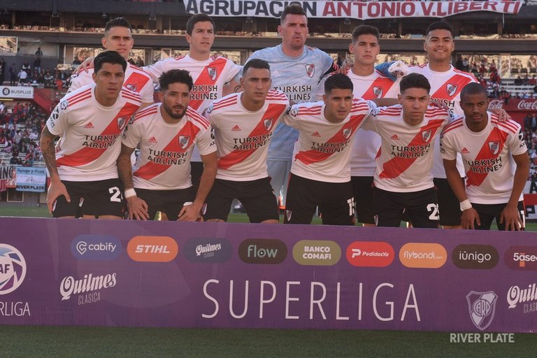 river equipo.jpg