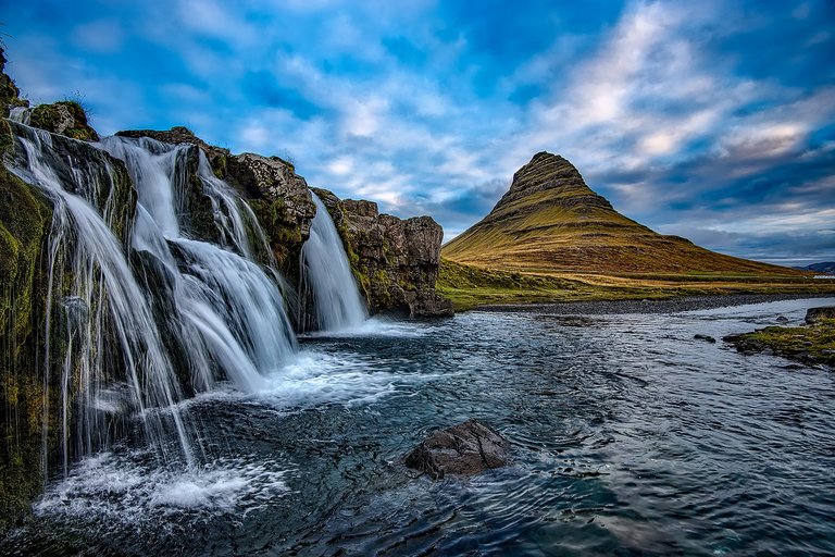 Iceland-Waterfalls.jpg