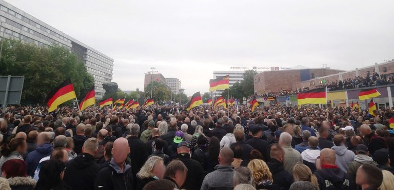 titel_trauermarsch_chemnitz-min.jpg