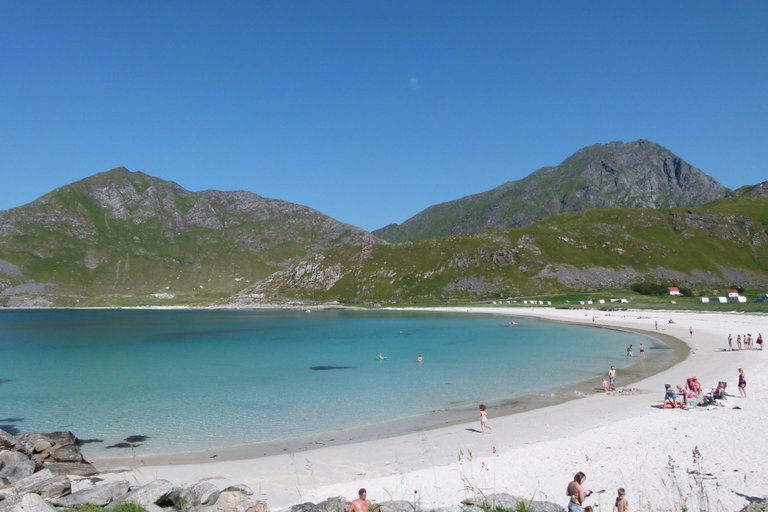 Haukland Beach.JPG