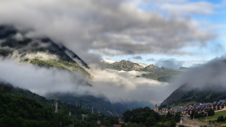 katalonien wolken_Snapseed.jpg