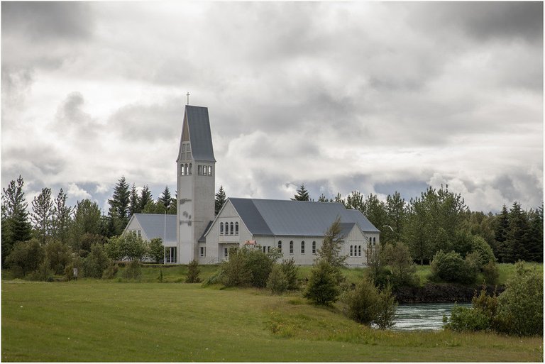 35983086122-selfoss-church (FILEminimizer).jpg