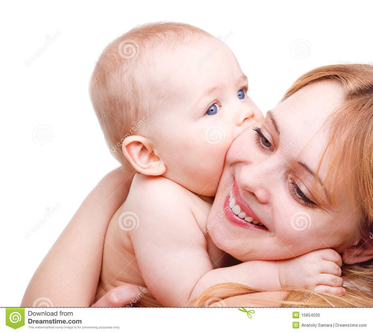 baby-kissing-mother-15854030.jpg