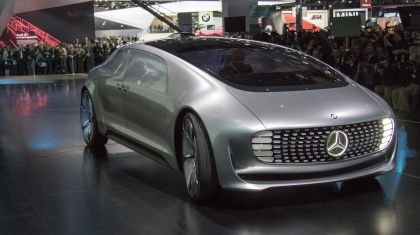 mercedes-benz_f015_luxury_in_motion_self_driving_car_concept.jpg