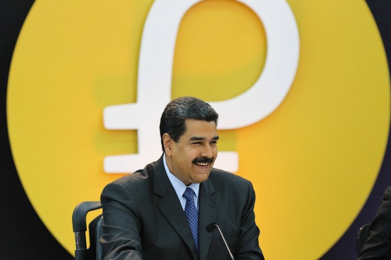 nicolas-maduro-orders-venezuelan-banks-to-support-petro-1.jpg