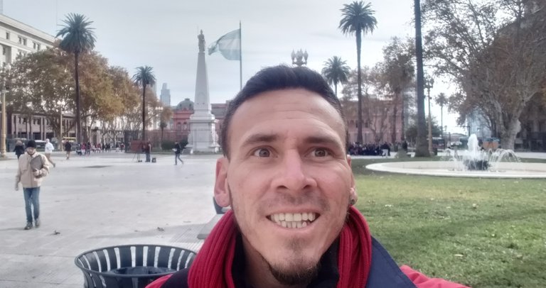 plaza mayo.jpg