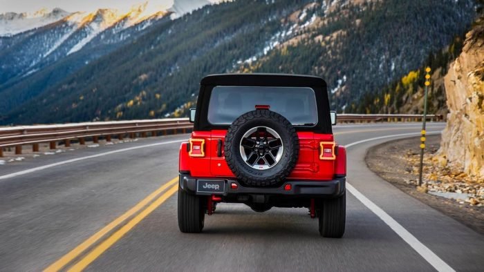 Jeep-Wrangler-2018-Rubicon-3-700x394.jpg