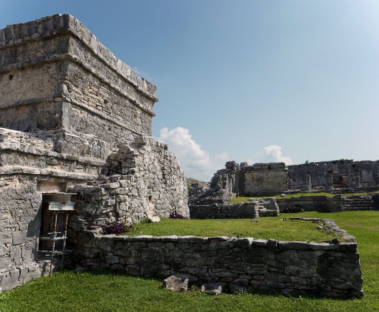 P7030351-tulum-ruins.jpg