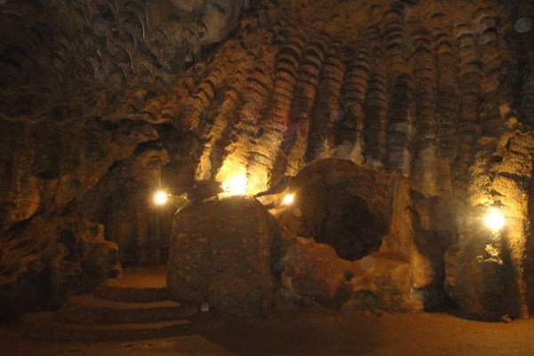 tangiers-hercules-cave-inside.jpg