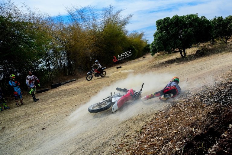 motocross5.jpg