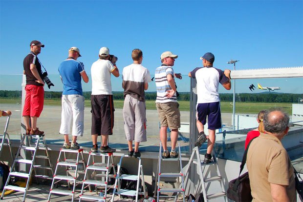 planespotter-am-flughafen.jpg